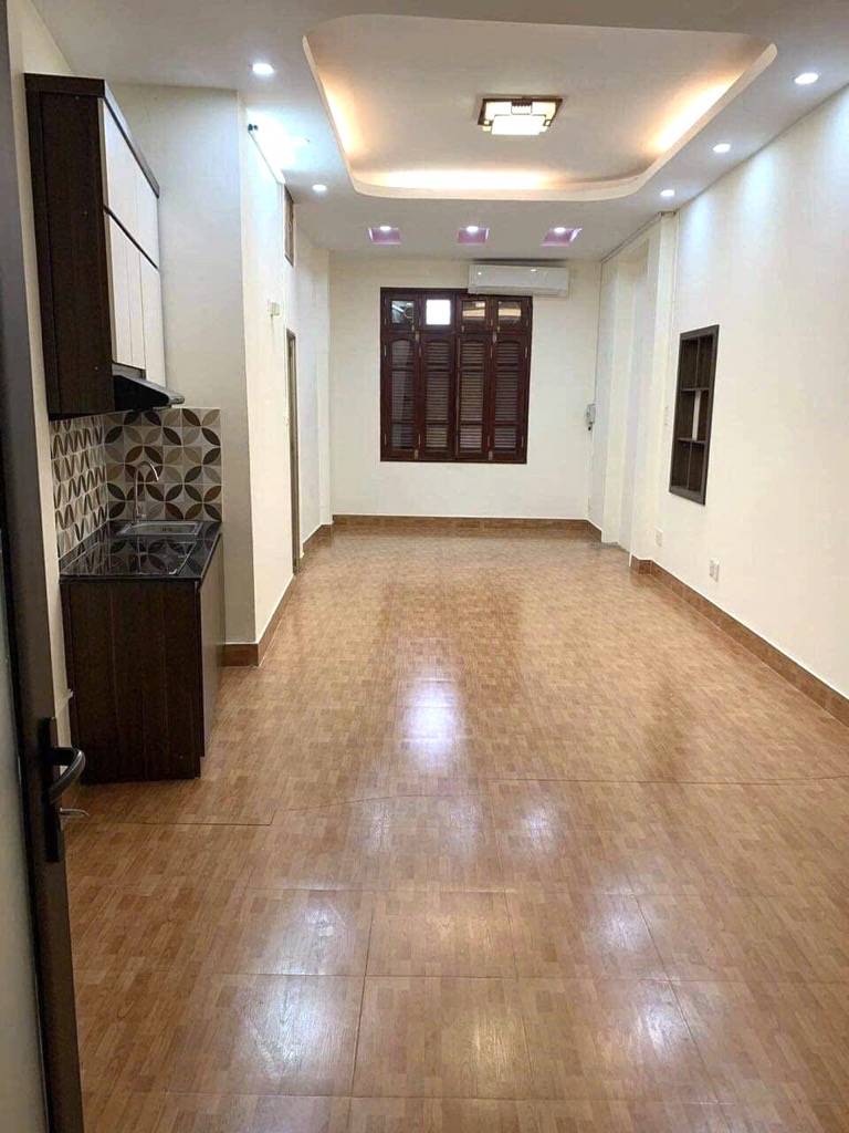 Bán nhà Hồng Mai - 52m2 5 tầng - mặt tiền 3.5m, vỉa hè rộng, ô tô tránh, kinh doanh sầm uất - giá 16,5 tỷ