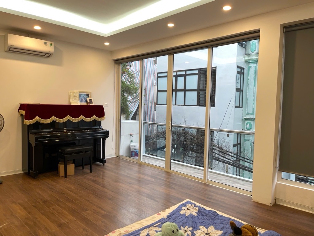 Bán nhà Đê Trần Khát Chân - diện tích 101m2 4 tầng - Lô góc 2 mặt ngõ - giá 24,5 tỷ