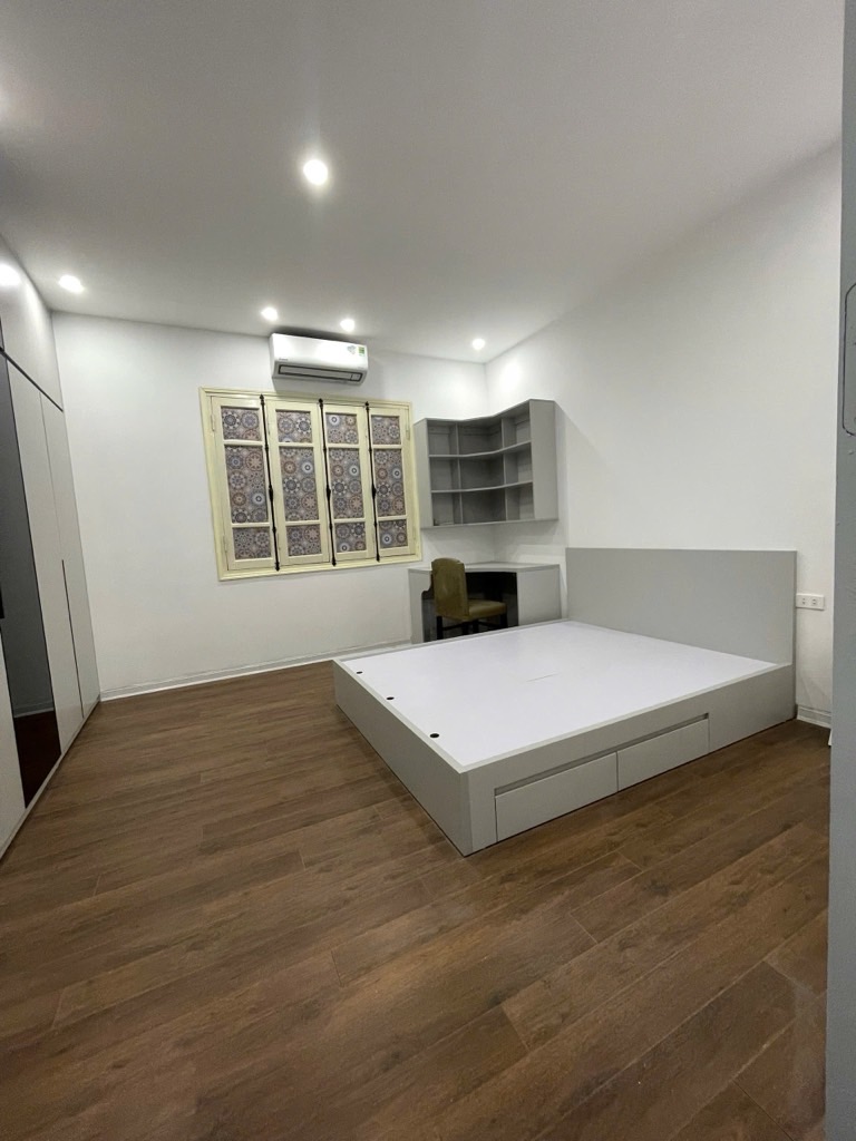 Bán nhà Đê Trần Khát Chân - diện tích 101m2 4 tầng - Lô góc 2 mặt ngõ - giá 24,5 tỷ