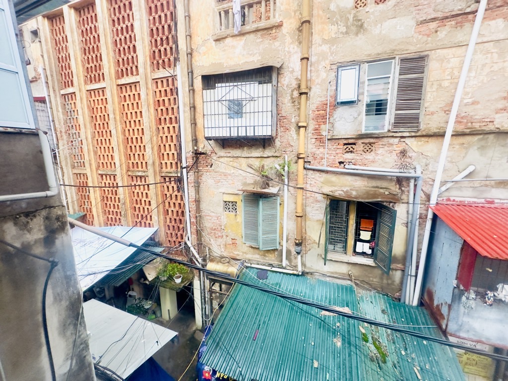 Bán nhà Hồ Đắc Di - diện tích 13m2 2 tầng - Ô TÔ ĐỖ CỬA - giá 2,28 tỷ