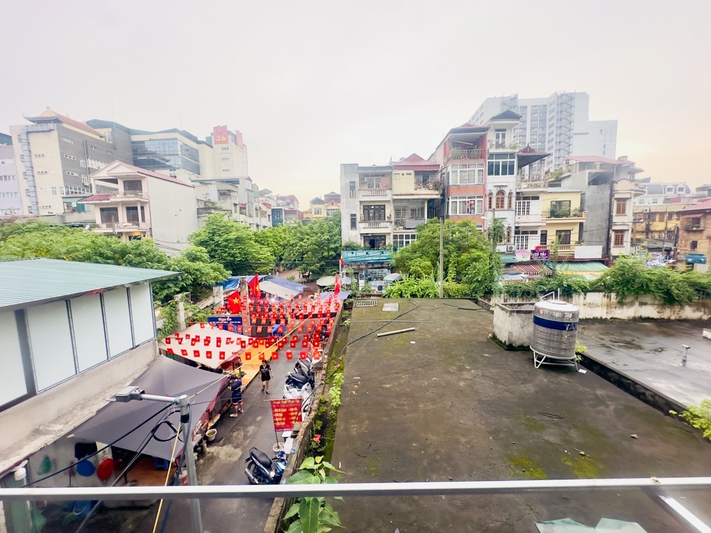 Bán nhà Hồ Đắc Di - diện tích 13m2 2 tầng - Ô TÔ ĐỖ CỬA - giá 2,28 tỷ