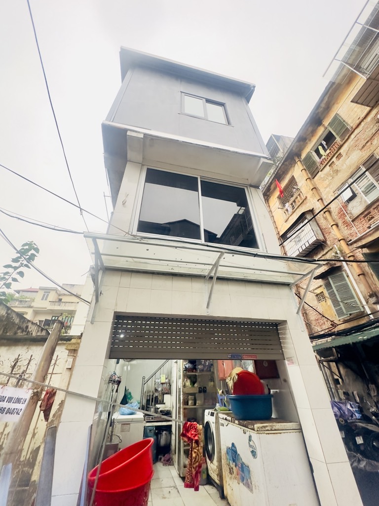 Bán nhà Hồ Đắc Di - diện tích 13m2 2 tầng - Ô TÔ ĐỖ CỬA - giá 2,28 tỷ