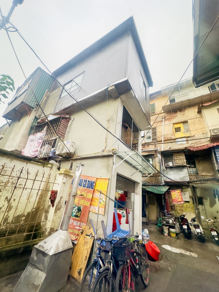 Bán nhà Hồ Đắc Di - diện tích 13m2 2 tầng - Ô TÔ ĐỖ CỬA - giá 2,28 tỷ