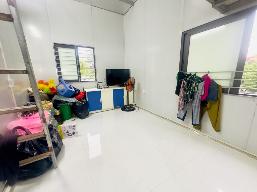 Bán nhà Hồ Đắc Di - diện tích 13m2 2 tầng - Ô TÔ ĐỖ CỬA - giá 2,28 tỷ