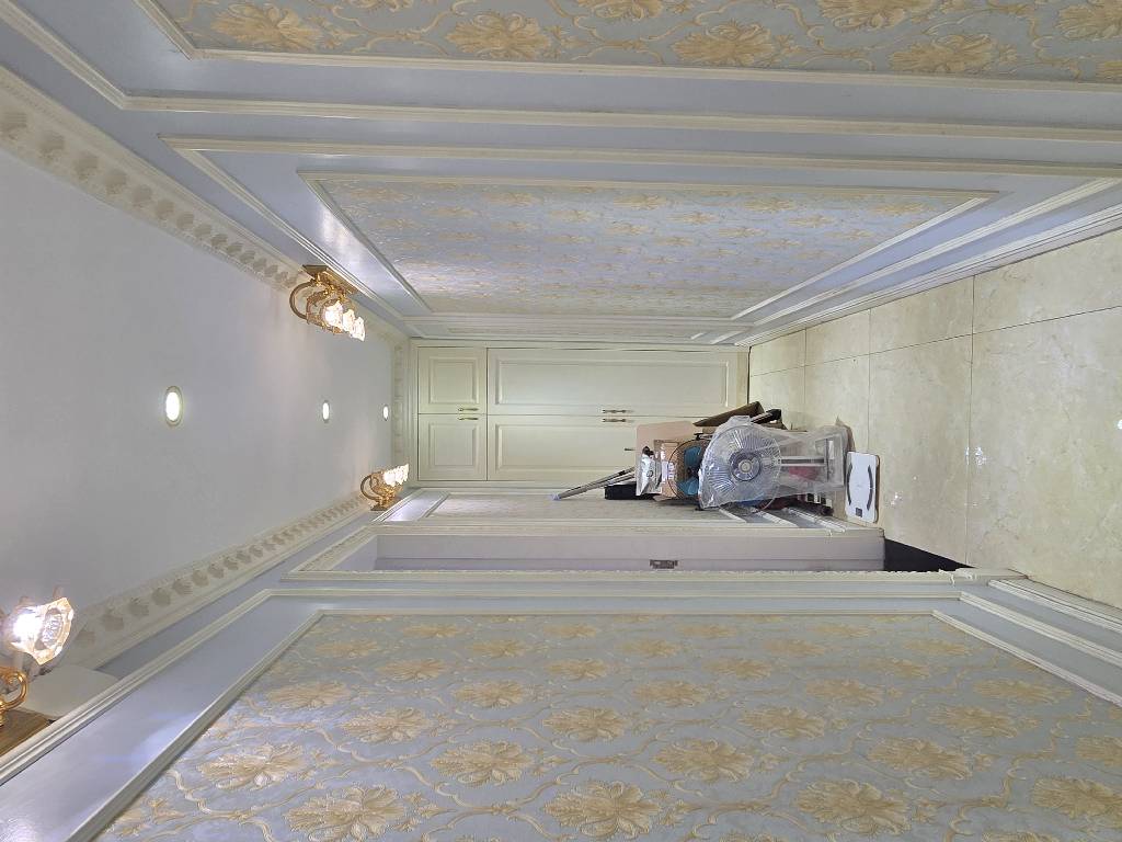 Bán nhà Hoàng Cầu - diện tích 126.1m2 1 tầng - Chung cư cao cấp - giá 18 tỷ