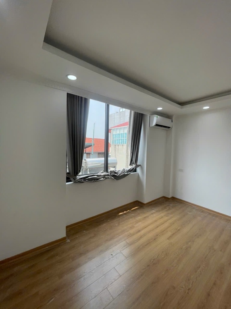 Bán nhà Nam Dư - diện tích 47m2 6 tầng - Thang máy - giá 9,6 tỷ