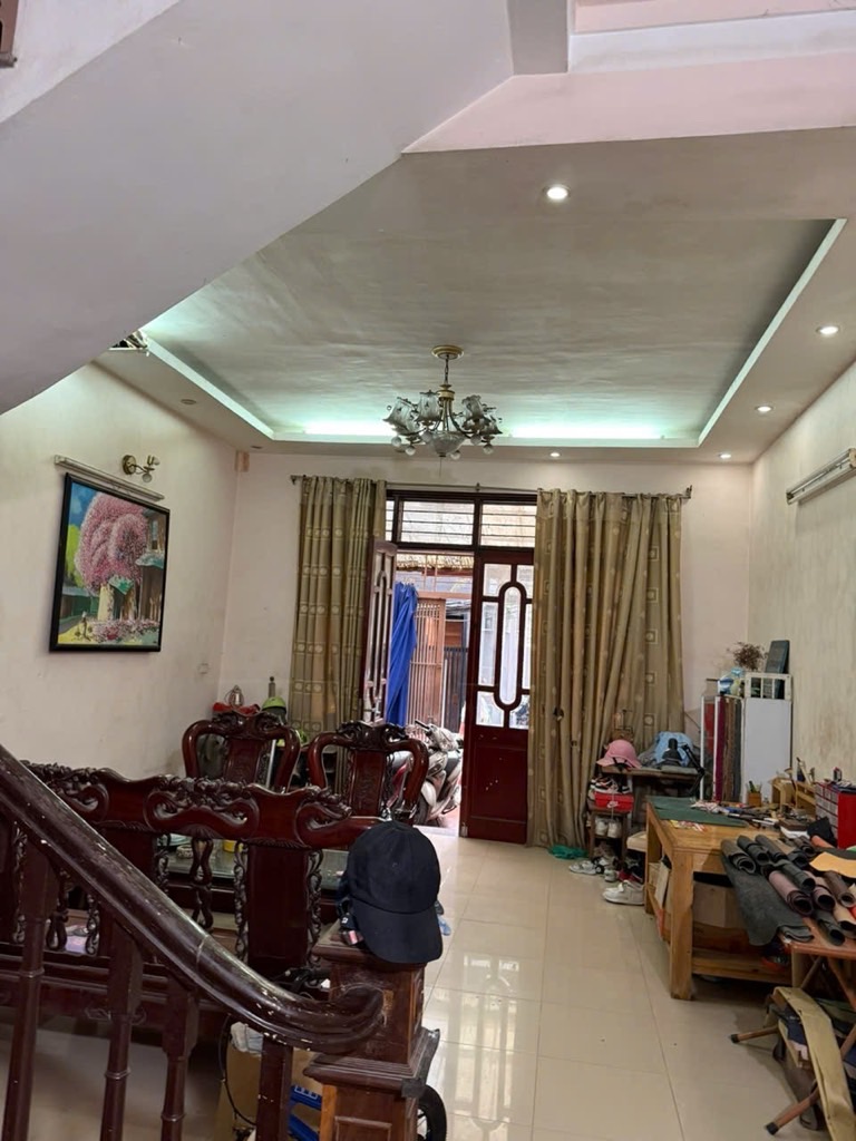 Bán nhà Chính Kinh - diện tích 75m2 5 tầng - ô tô vào nhà - giá 18,6 tỷ