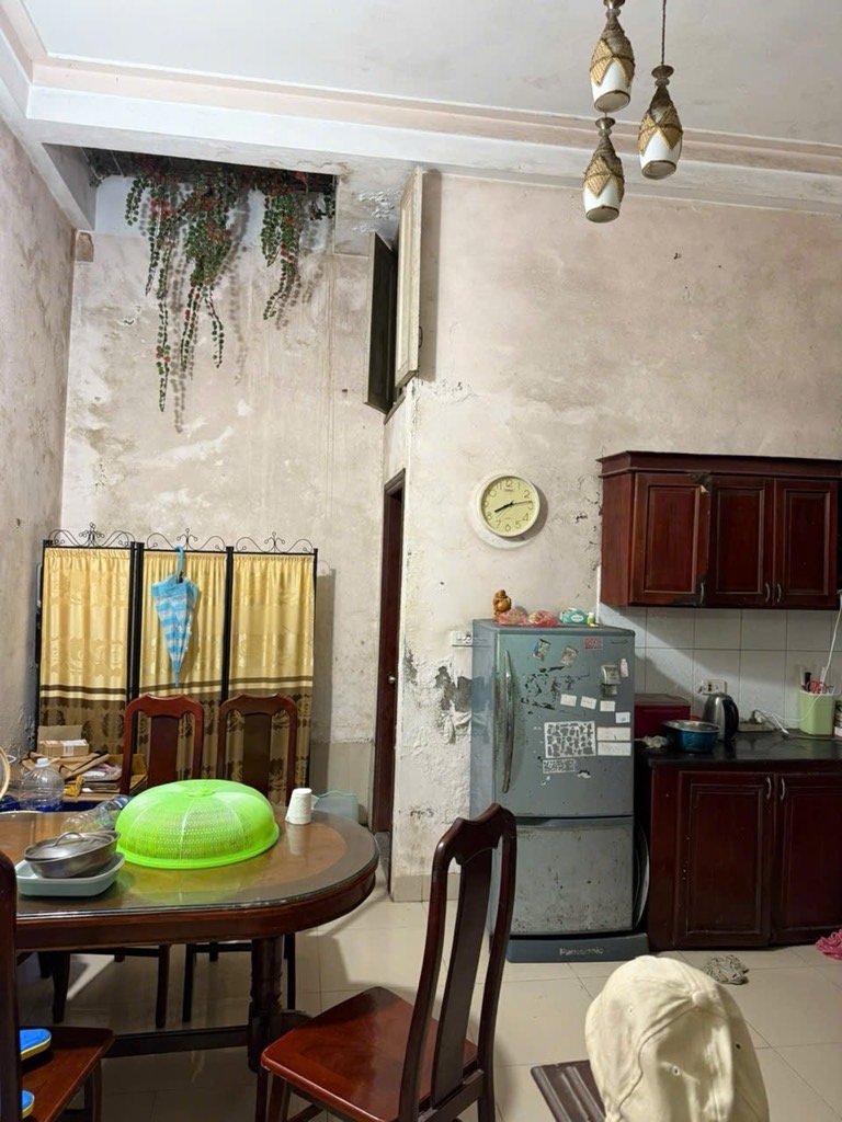 Bán nhà Chính Kinh - diện tích 75m2 5 tầng - ô tô vào nhà - giá 18,6 tỷ