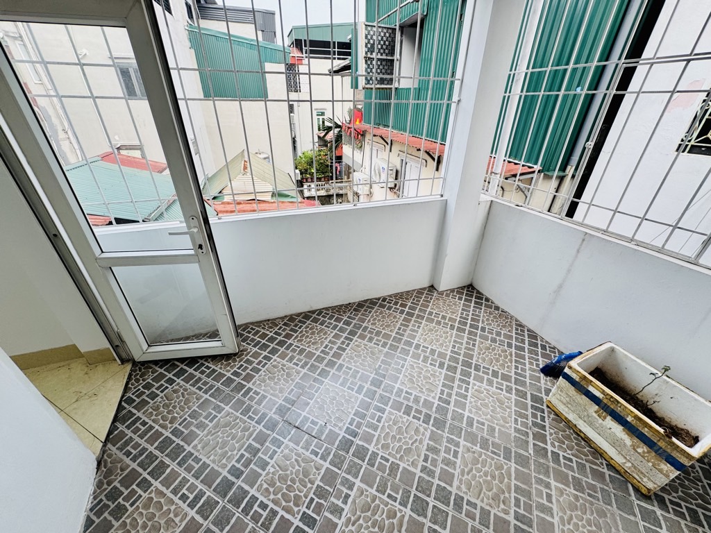 Bán nhà Linh Quang - diện tích 25,1m2 6 tầng - gần ô tô - giá 8 tỷ