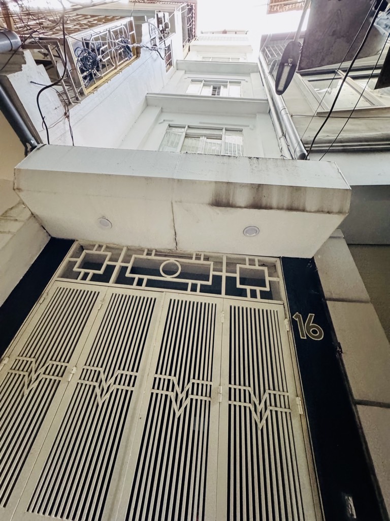 Bán nhà Linh Quang - diện tích 25,1m2 6 tầng - gần ô tô - giá 8 tỷ