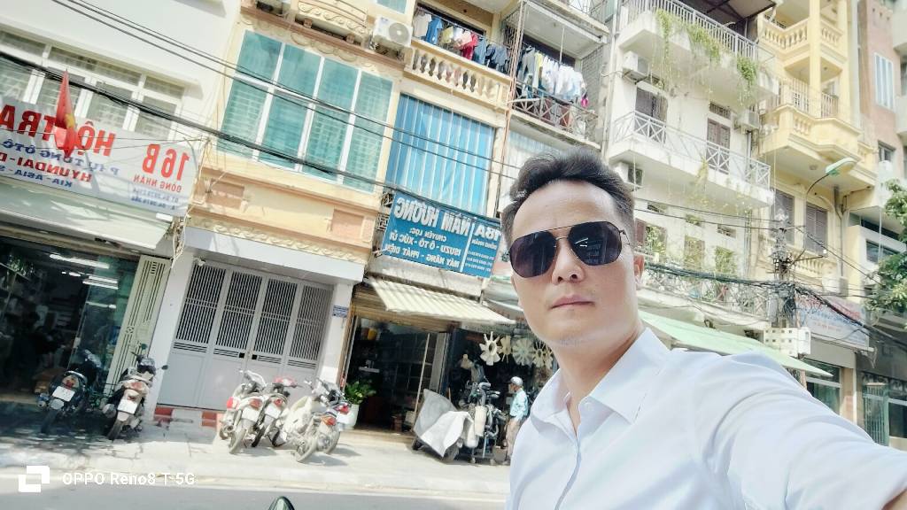 Bán nhà Đồng Nhân - diện tích 30m2 4 tầng - Mặt phố - giá 15 tỷ