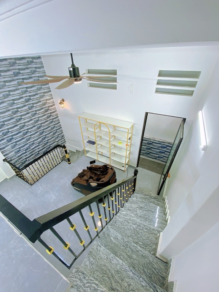 Bán nhà Ngõ Chùa Mỹ Quang - diện tích 33m2 4 tầng - Nhà mới đẹp, full đồ chủ tặng lại gần hết cho khách hữu duyên - giá 6,3 tỷ