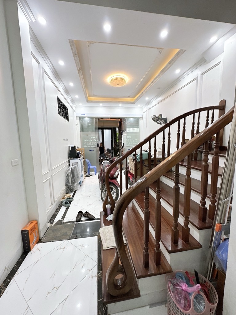 Bán nhà Định Công Thượng - diện tích 50m2 5 tầng - Ô tô vào nhà kinh doanh - giá 15,5 tỷ