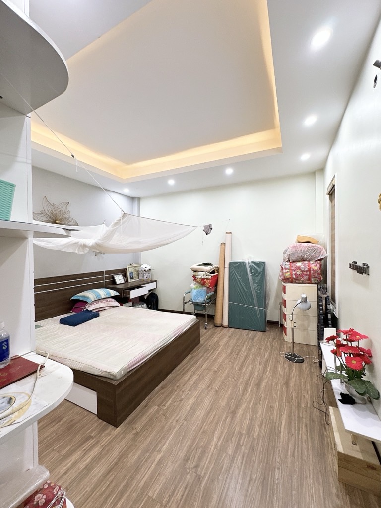 Bán nhà Định Công Thượng - diện tích 50m2 5 tầng - Ô tô vào nhà kinh doanh - giá 15,5 tỷ