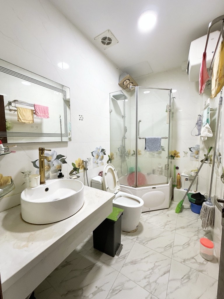 Bán nhà Định Công Thượng - diện tích 50m2 5 tầng - Ô tô vào nhà kinh doanh - giá 15,5 tỷ