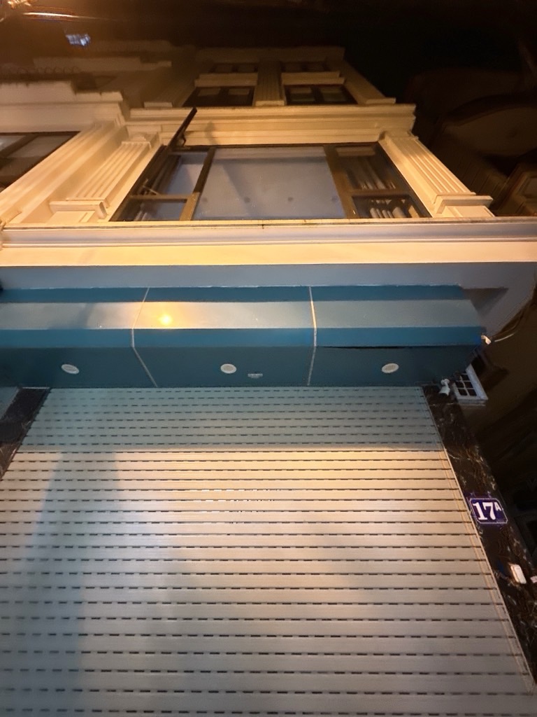 Bán nhà Định Công Thượng - diện tích 50m2 5 tầng - Ô tô vào nhà kinh doanh - giá 15,5 tỷ