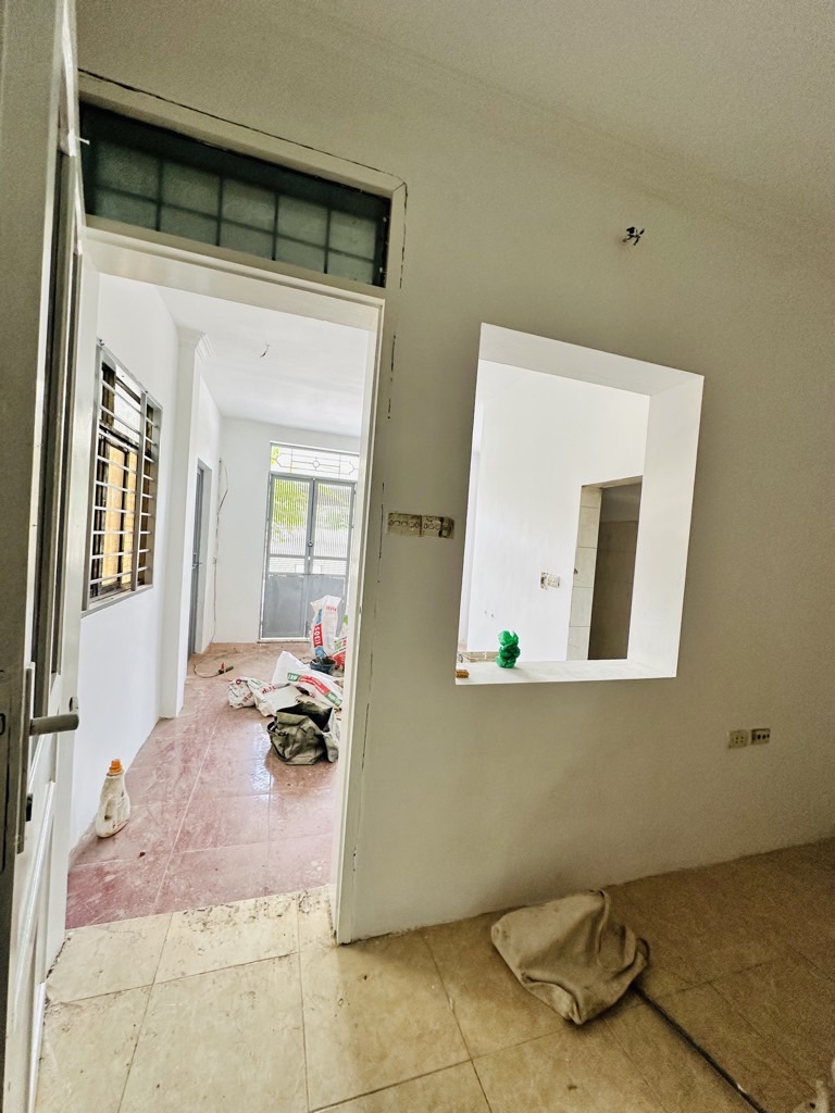 Bán nhà Khuất Duy Tiến - diện tích 39.7m2 1 tầng - 2 mặt tiền - giá 8,5 tỷ