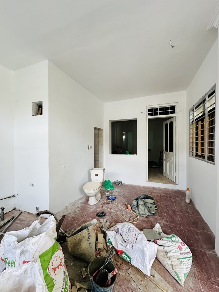 Bán nhà Khuất Duy Tiến - diện tích 39.7m2 1 tầng - 2 mặt tiền - giá 8,5 tỷ