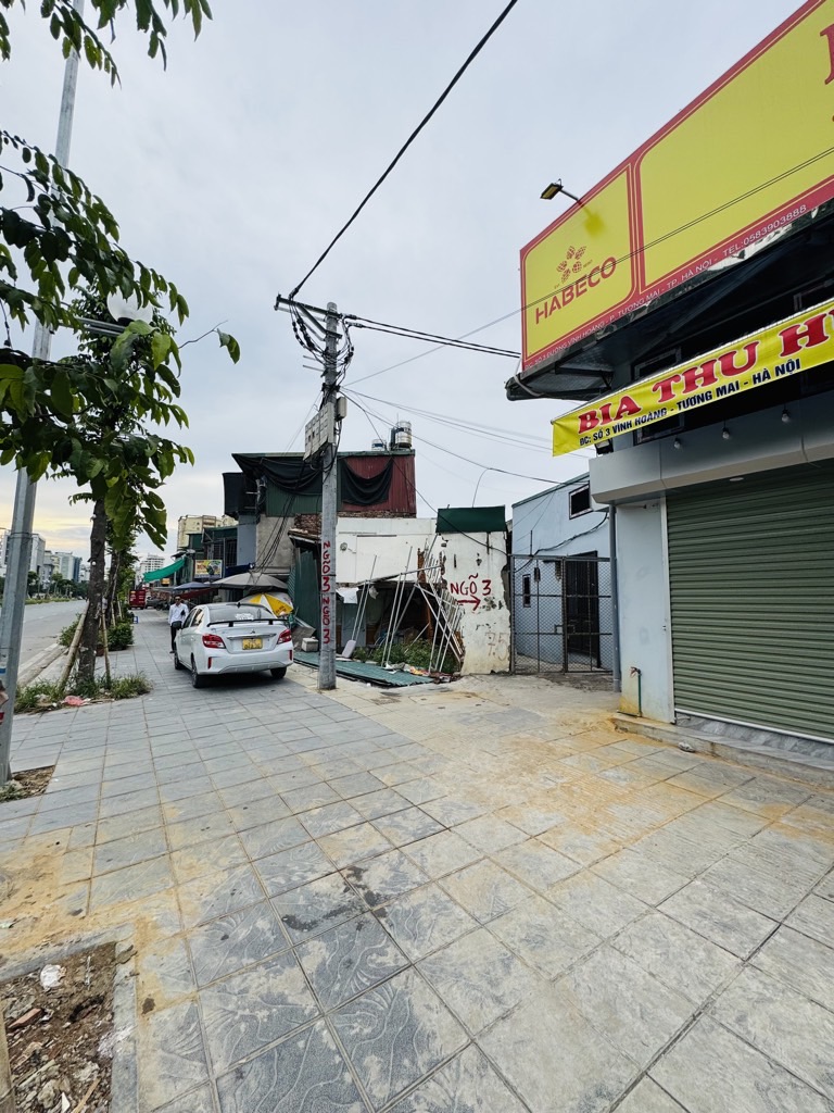 Bán nhà Vĩnh Hoàng - diện tích 30m2 2 tầng - Nhà riêng 3 bước ra đường 2 làn - giá 2,3 tỷ