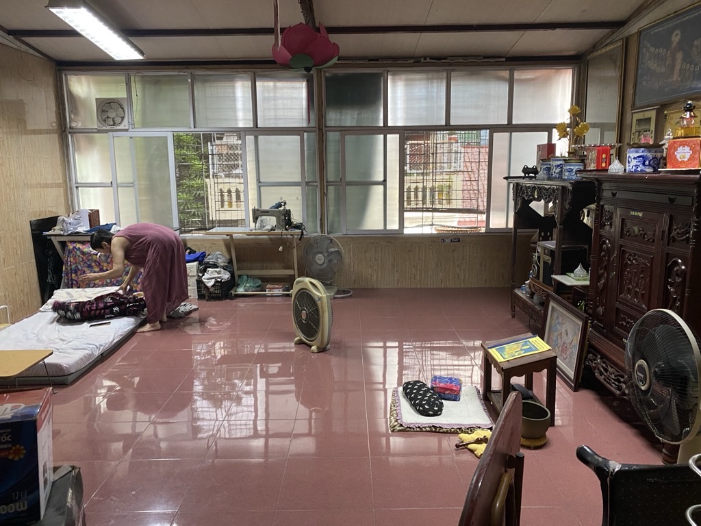 Bán nhà Mai Động - diện tích 128m2 2 tầng - Sổ riêng - giá 5,8 tỷ