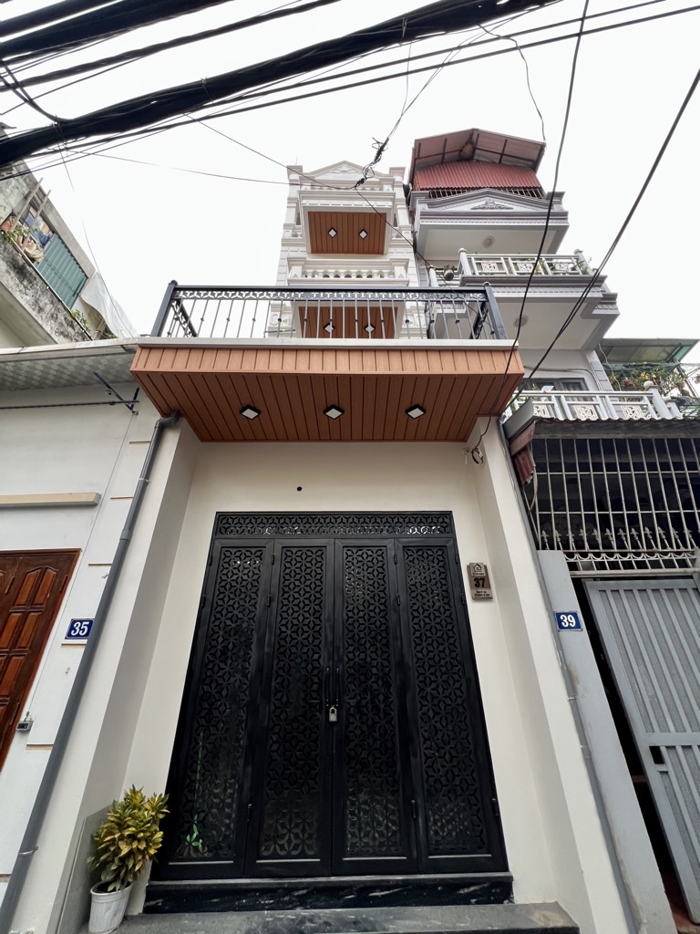 Bán nhà Thanh Đàm - diện tích 42,8m2 4 tầng - Ô tô đỗ cửa - giá 4,8 tỷ