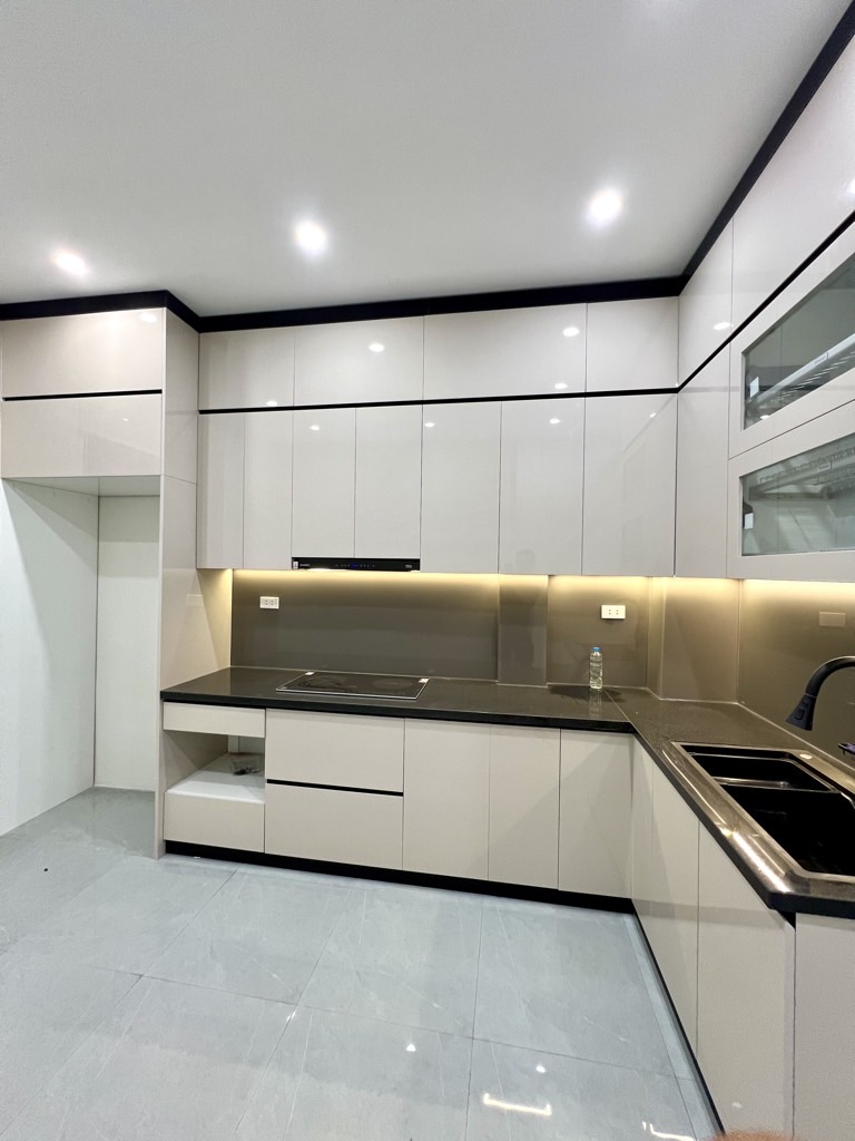 Bán nhà Thanh Đàm - diện tích 42,8m2 4 tầng - Ô tô đỗ cửa - giá 4,8 tỷ