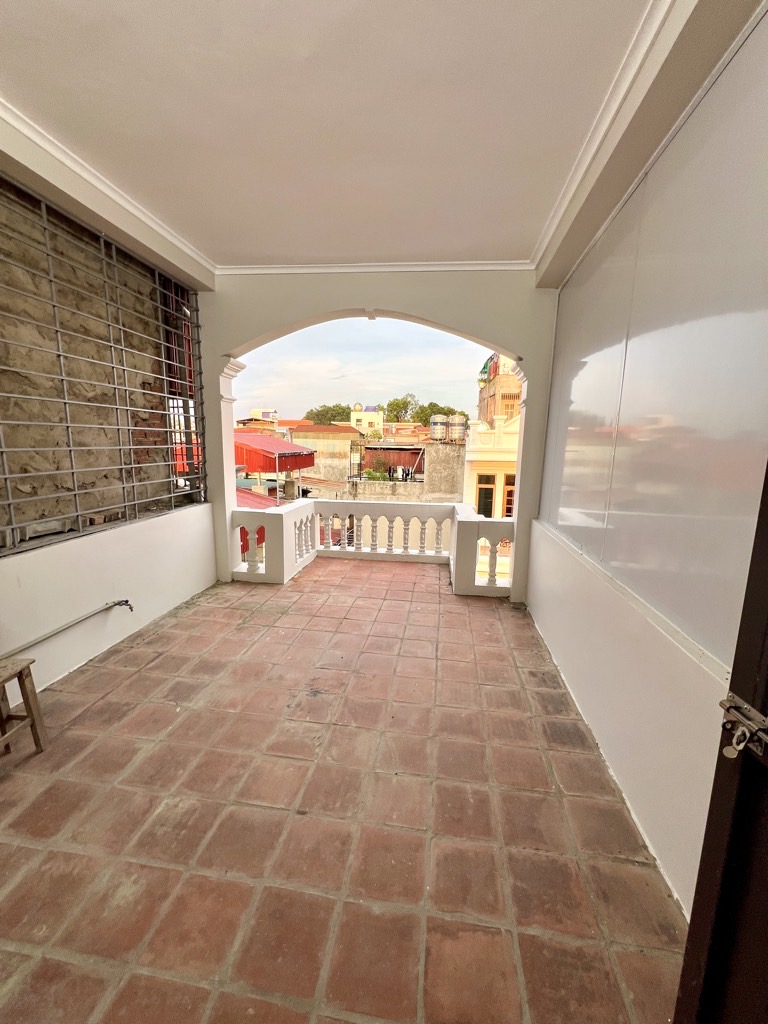 Bán nhà Thanh Đàm - diện tích 42,8m2 4 tầng - Ô tô đỗ cửa - giá 4,8 tỷ