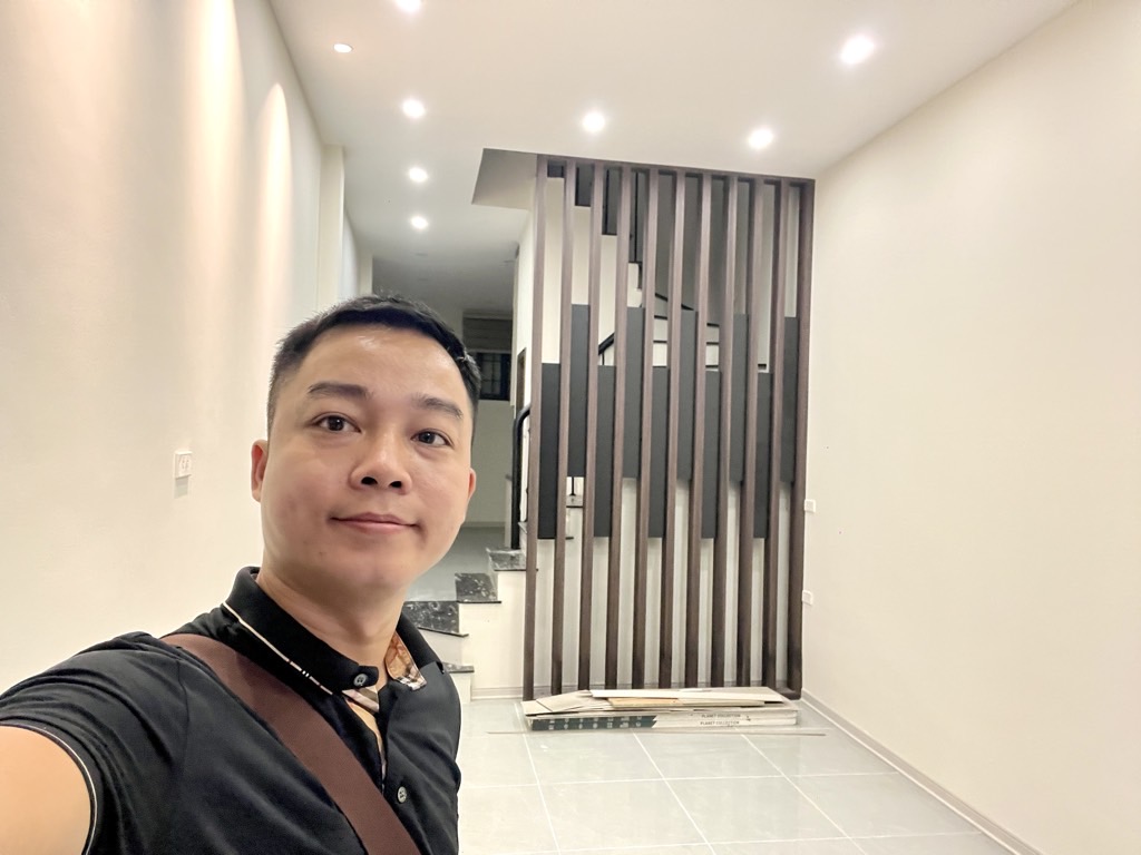 Bán nhà Thanh Đàm - diện tích 42,8m2 4 tầng - Ô tô đỗ cửa - giá 4,8 tỷ