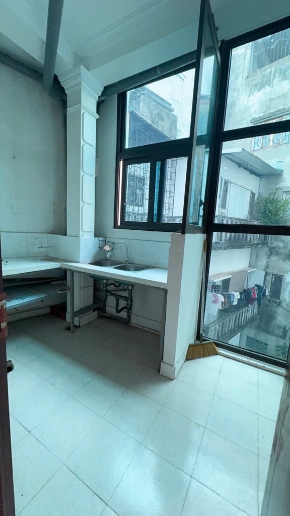 Bán nhà Lò Đúc - diện tích 78.8m2 5 tầng - Vừa ở vừa cho thuê - giá 13,9 tỷ