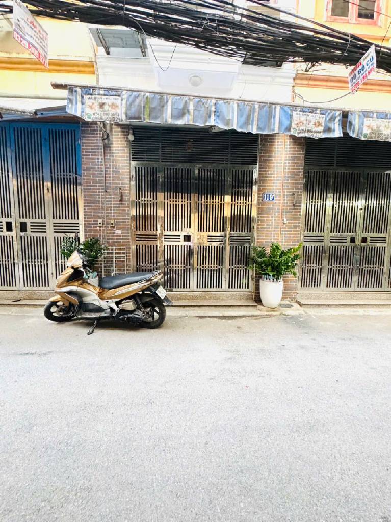 Bán nhà Trương Định - diện tích 34m2 5 tầng - Ngõ thông - giá 9,6 tỷ