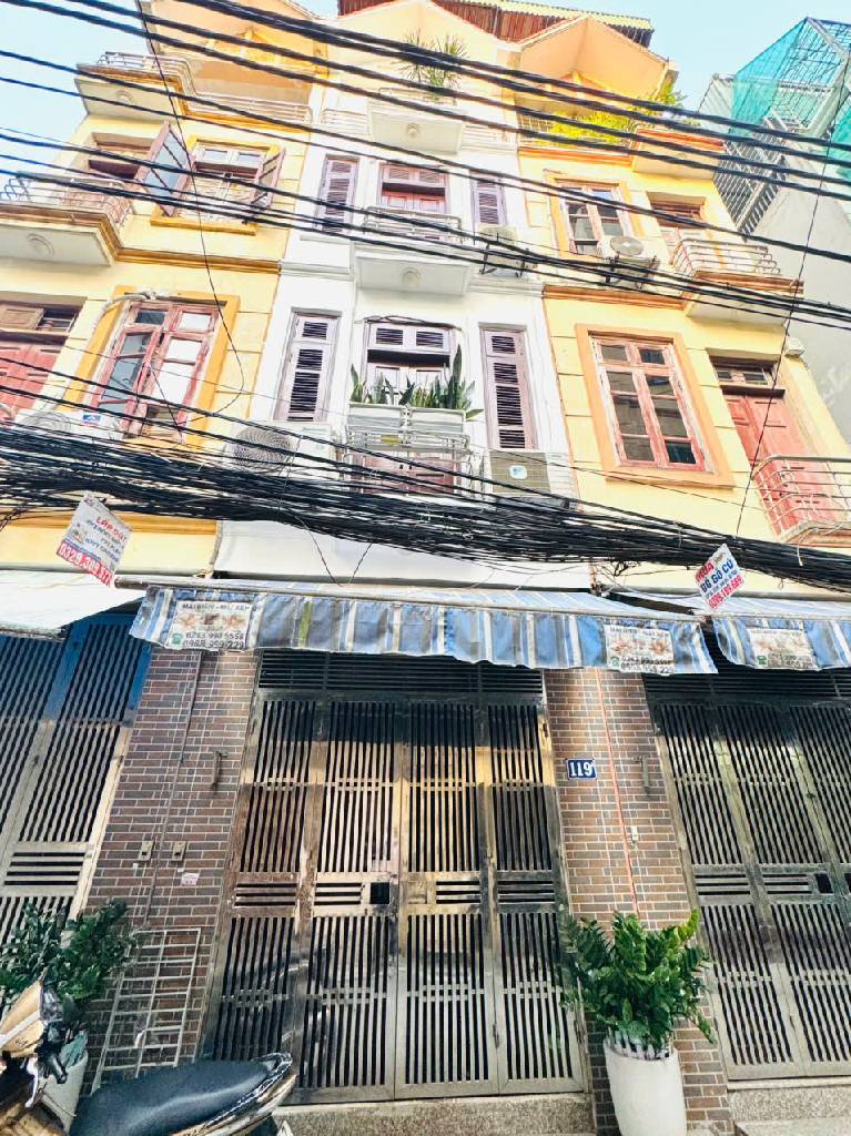 Bán nhà Trương Định - diện tích 34m2 5 tầng - Ngõ thông - giá 9,6 tỷ