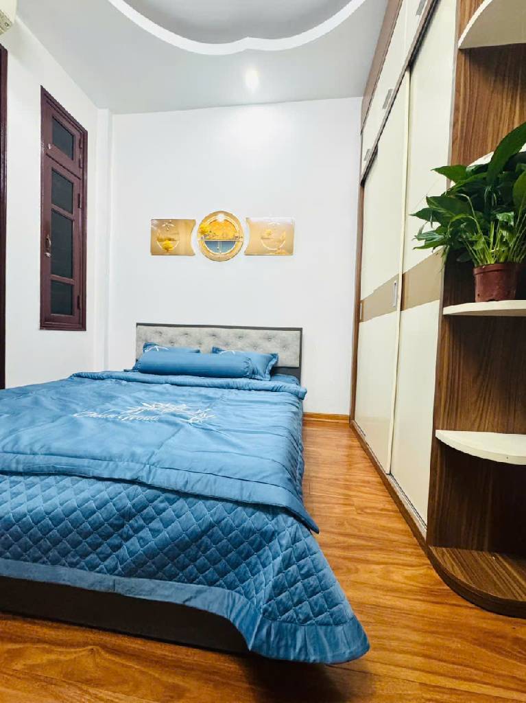 Bán nhà Trương Định - diện tích 34m2 5 tầng - Ngõ thông - giá 9,6 tỷ