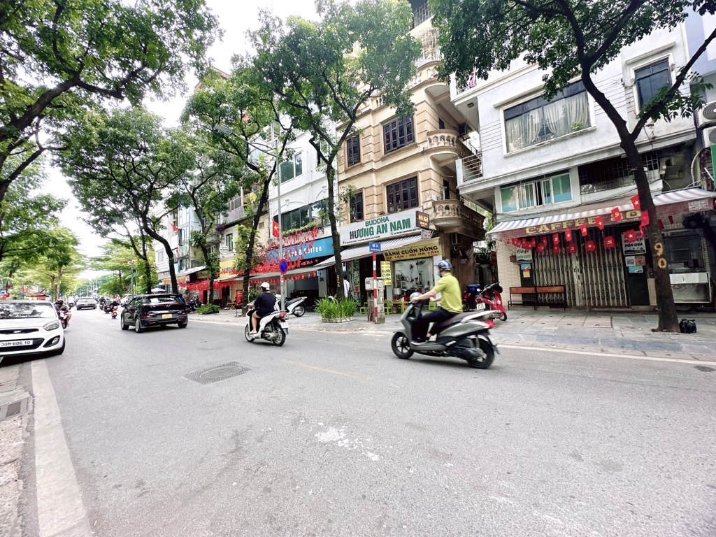 Bán nhà Nguyễn Đình Chiểu - diện tích 90m2 5 tầng - Vị trí sát công viên Thống Nhất - giá 23,5 tỷ