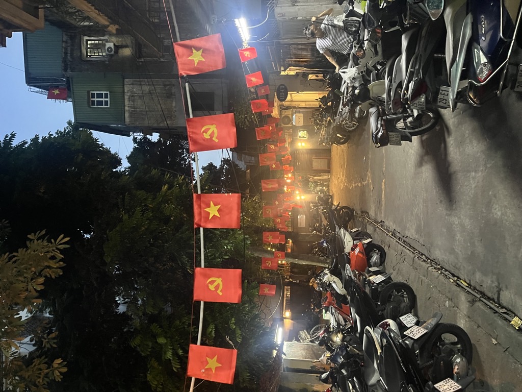 Bán nhà Hoàng Ngọc Phách - diện tích 110m2 1 tầng - Đẹp như chung cư - giá 7,8 tỷ