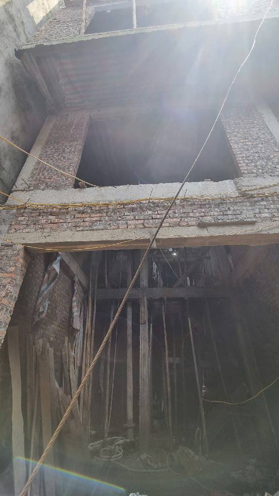 Bán nhà Thái Thịnh - diện tích 35m2 6 tầng - Ô tô đỗ cách 20m - giá 10,4 tỷ