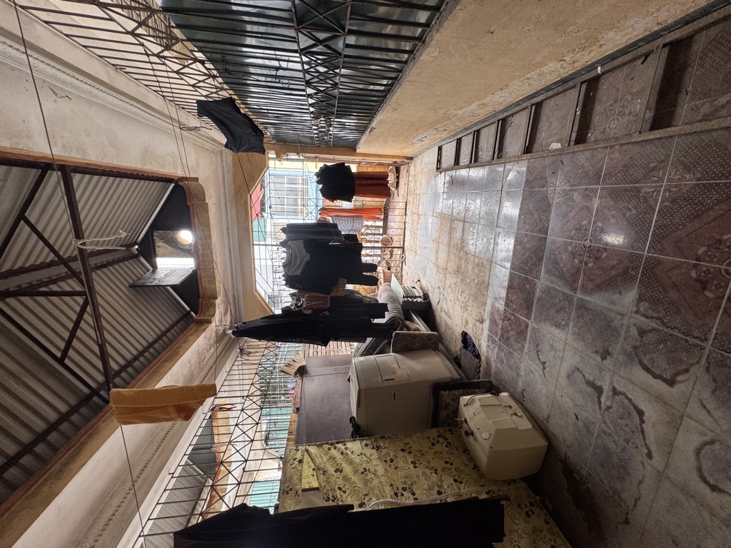 Bán nhà Pháo Đài Láng - diện tích 48m2 5 tầng - Nhà đẹp hiếm có - giá 12,5 tỷ