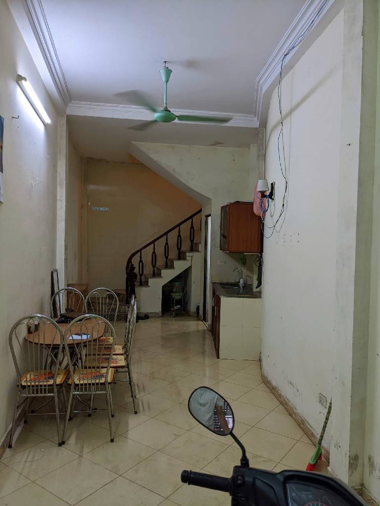 Bán nhà Thái Thịnh - diện tích 28m2 4 tầng - nhà dân xây chắc chắn - giá 6,8 tỷ