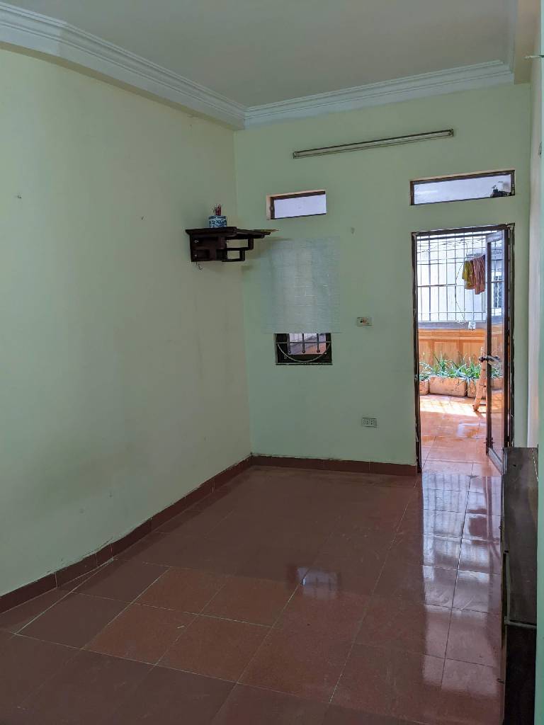 Bán nhà Thái Thịnh - diện tích 28m2 4 tầng - nhà dân xây chắc chắn - giá 6,8 tỷ