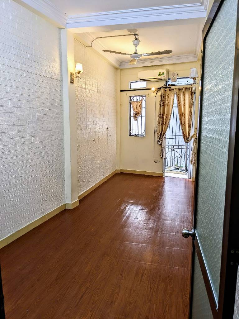 Bán nhà Thái Thịnh - diện tích 28m2 4 tầng - nhà dân xây chắc chắn - giá 6,8 tỷ