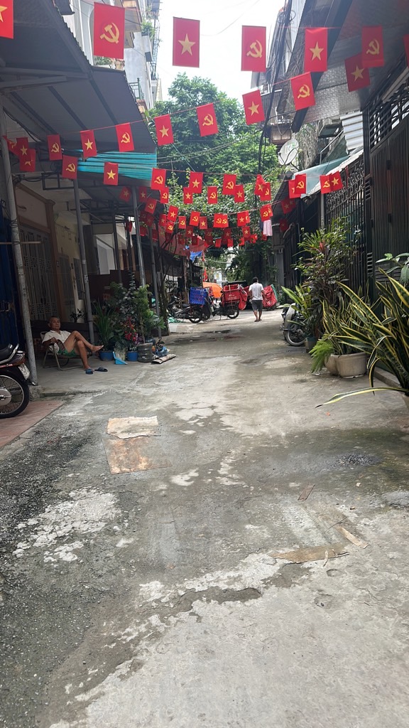 Bán nhà Tây Kết - diện tích 103m2 3 tầng - SIÊU PHẨM- PHÂN LÔ Ô TÔ 7 CHỖ - ĐẦU TƯ -VỊ TRÍ VÀNG - giá 22,5 tỷ