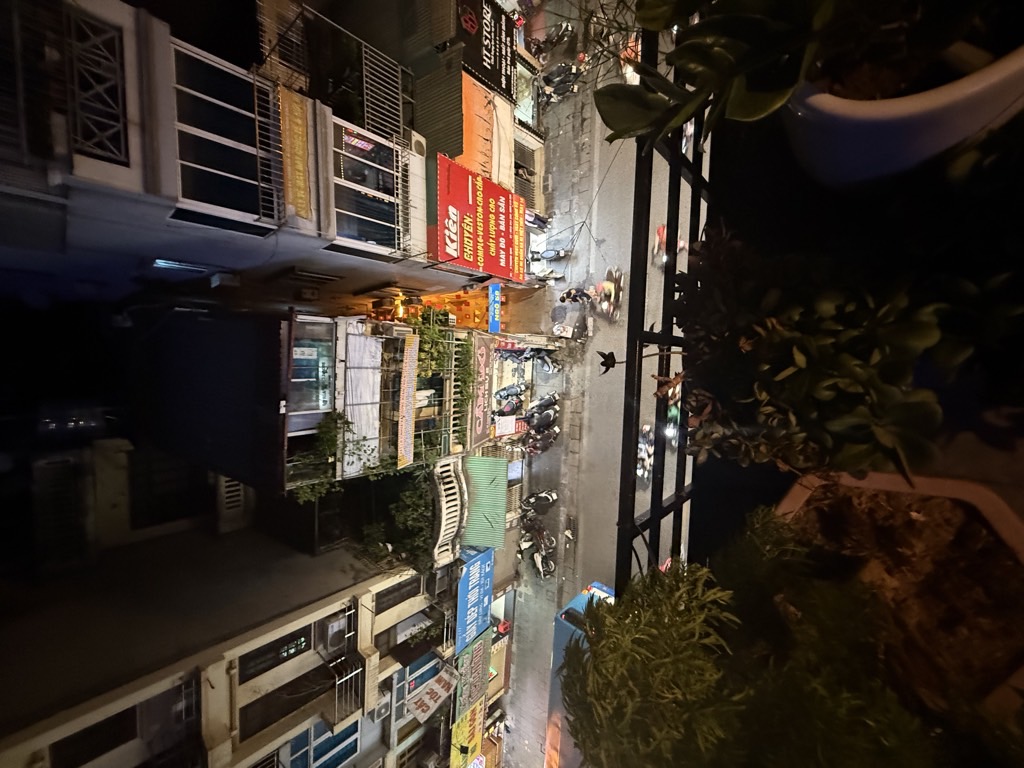 Bán nhà Trương Định - diện tích 28m2 5 tầng - Ô TÔ TẢI ĐỖ CỬA - giá 10 tỷ