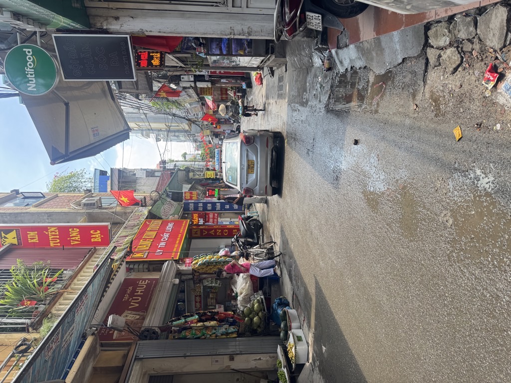 Bán nhà Bùi Xương Trạch - diện tích 70.5m2 2 tầng - Ô tô gần nhà - giá 14,6 tỷ