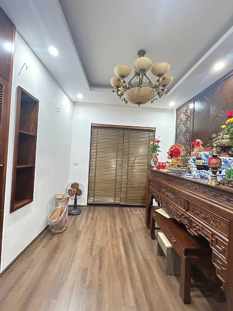 Bán nhà Nguyễn Lương Bằng - diện tích 45m2 5 tầng - gần ô tô - giá 12,5 tỷ