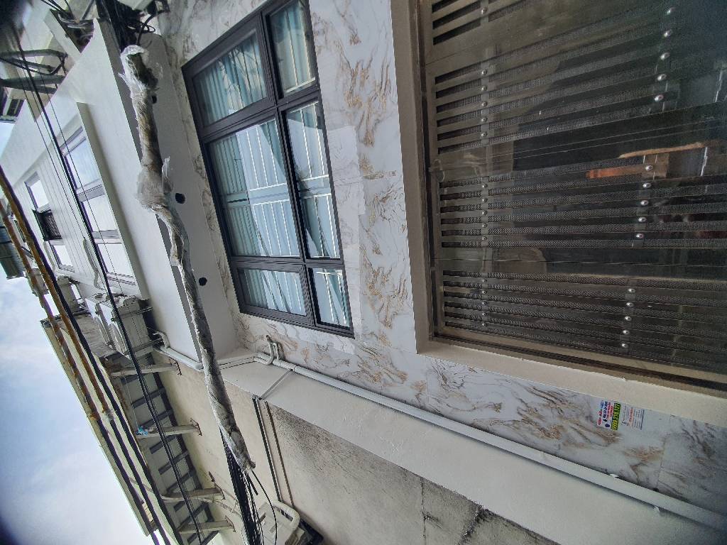 Bán nhà Thanh Lân - diện tích 52m2 6 tầng - LÔ GÓC - 10 PHÒNG KHÉP KÍN - giá 11,9 tỷ