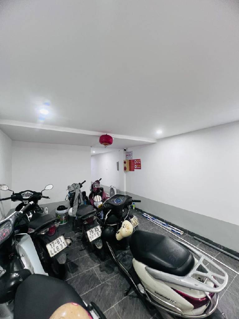 Bán nhà Thanh Lân - diện tích 52m2 6 tầng - LÔ GÓC - 10 PHÒNG KHÉP KÍN - giá 11,9 tỷ