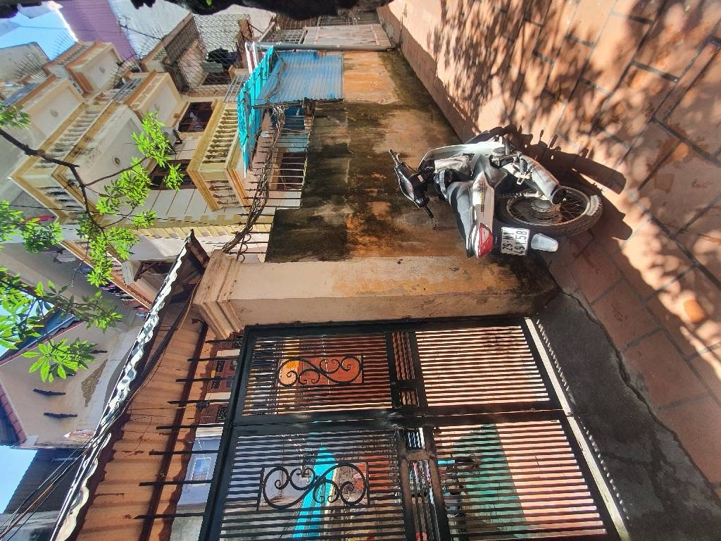 Bán nhà Kim Giang - diện tích 61m2 1 tầng - ô tô đỗ cổng - giá 10,8 tỷ