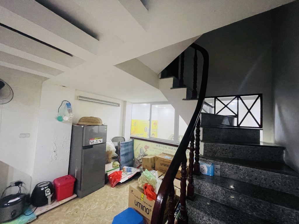 Bán nhà Bùi Xương Trạch - diện tích 42m2 5 tầng - lô góc, ô tô vào nhà - giá 11,4 tỷ