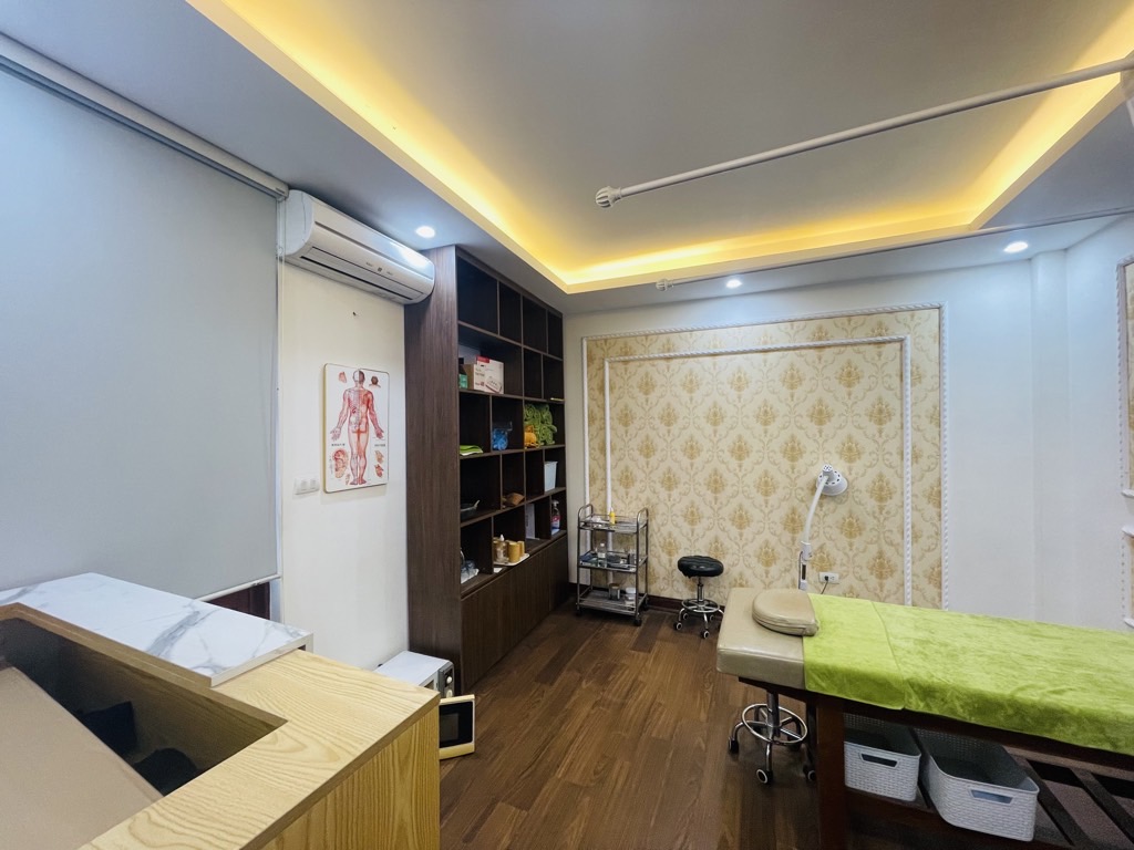 Bán nhà Bùi Xương Trạch - diện tích 42m2 5 tầng - lô góc, ô tô vào nhà - giá 11,4 tỷ