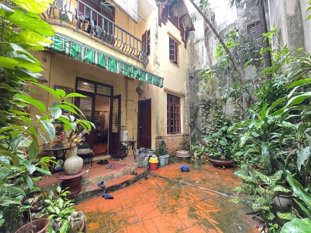 Bán nhà Ngõ Chợ Khâm Thiên - diện tích 79m2 3 tầng - Nhà nhạc sỹ nổi tiếng - giá 14,8 tỷ