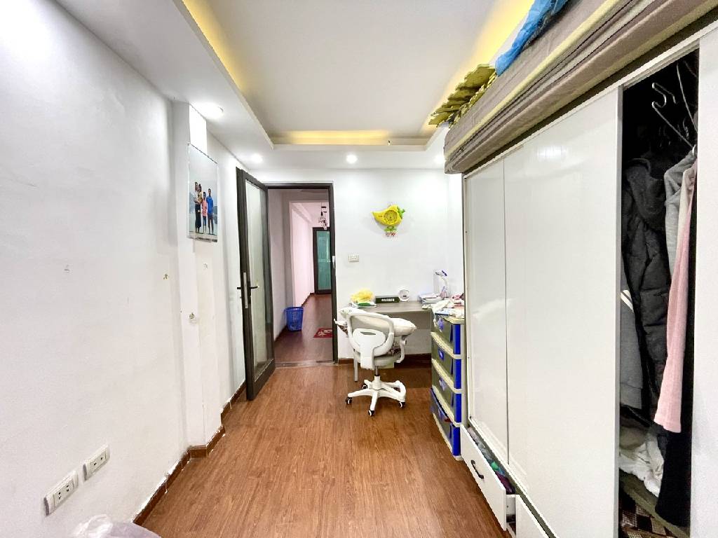 Bán nhà Kim Ngưu - diện tích 48m2 4 tầng - ô tô đỗ cửa - giá 13,5 tỷ